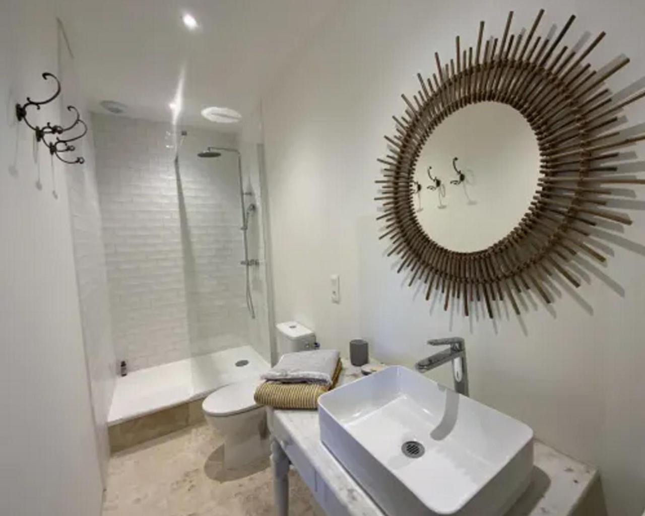 Le Mas Des Poules Chambres D'Hotes De Charme Saint-Roman-de-Malegarde Eksteriør bilde